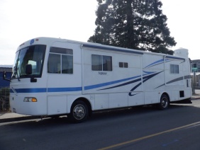 2002 Holiday Rambler Neptune 36' Diesel Pusher Classs A